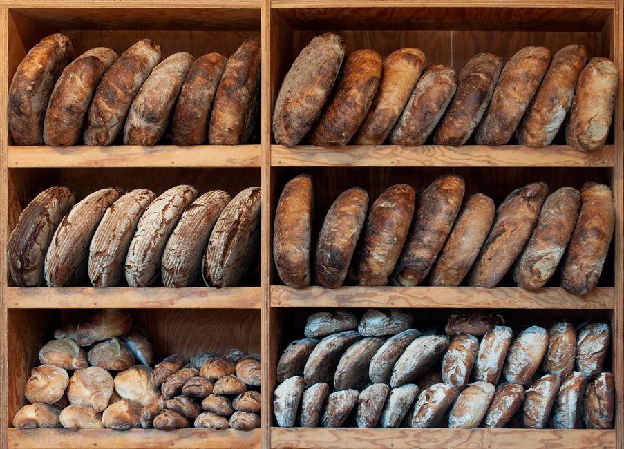 Bakeri: En Reise Gjennom De deilige Smakene av Brød og Bakverk